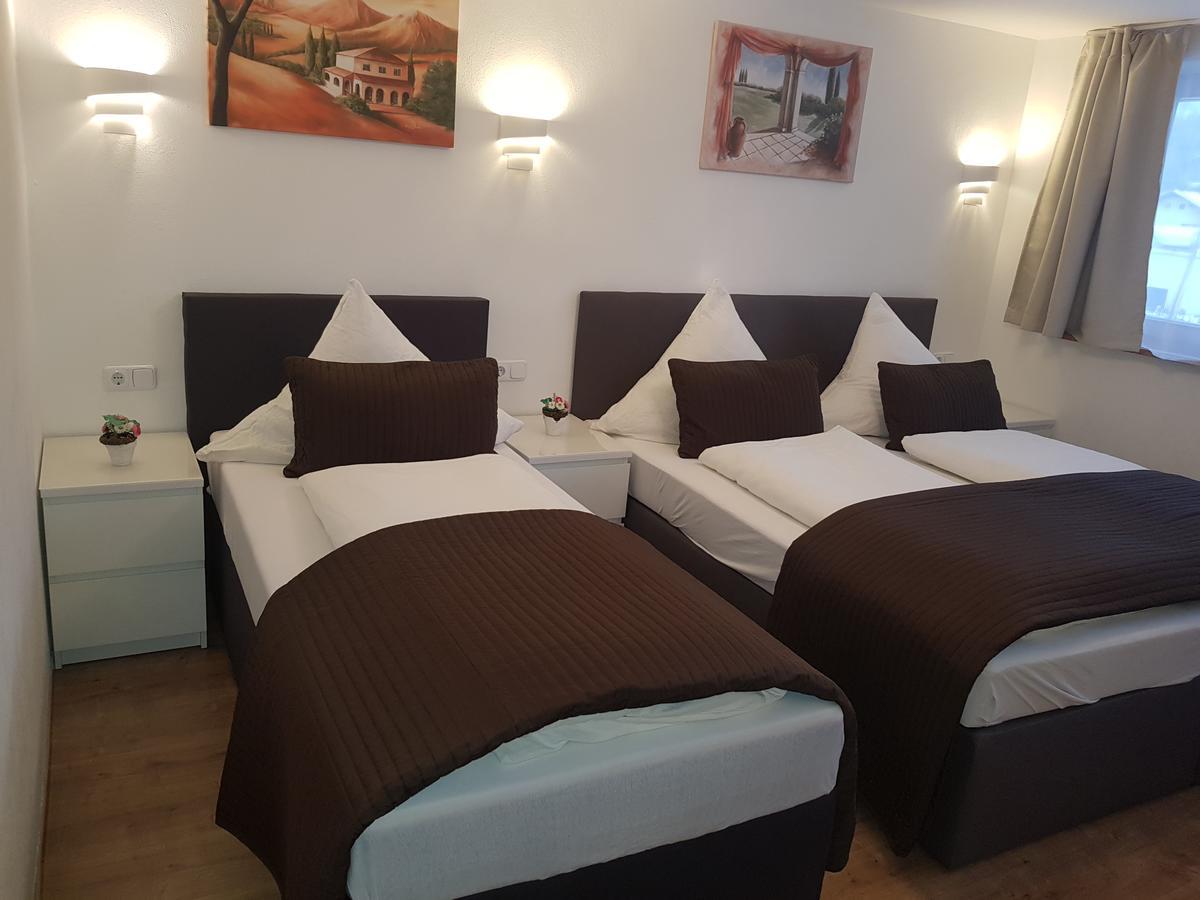 Fussen Apartments - West Apartments Экстерьер фото